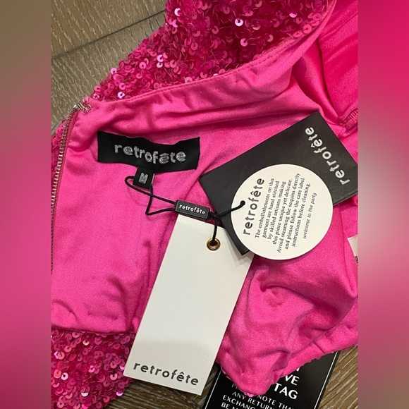 Retrofete 🩷 sequin crop top in‎ fuchsia. NWT Medium - Picture 9 of 12